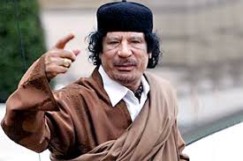 Khadafi entasse les Chefs d'Etat dans un camion ...Vidéo que vous n'aurez jamais vu